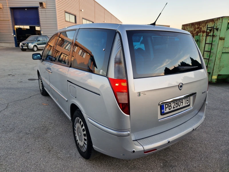 Lancia Phedra 2.2 JTD 6+ 1 128кс., снимка 6 - Автомобили и джипове - 47737471