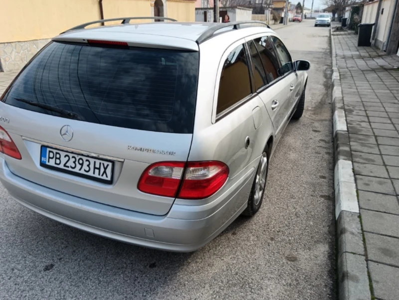 Mercedes-Benz E 200 компресор, Комби., снимка 3 - Автомобили и джипове - 52403156