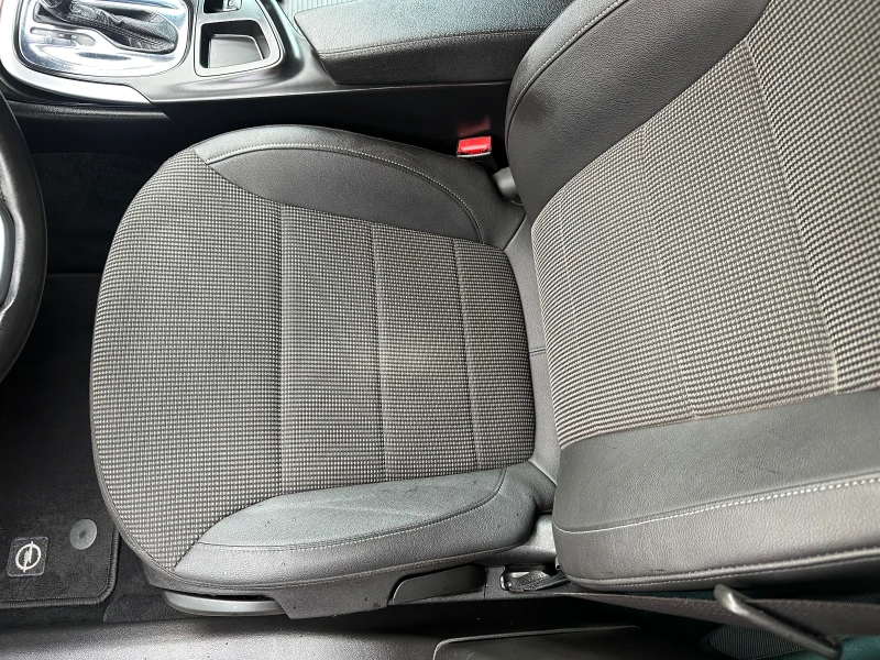 Opel Insignia 1.9-4X4-111800 KM!! РЕГИСТРИРАНА!!, снимка 8 - Автомобили и джипове - 51265286