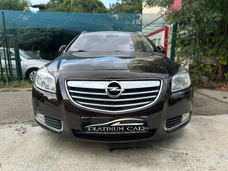 Opel Insignia 1.9-4X4-111800 KM!! РЕГИСТРИРАНА!!, снимка 2 - Автомобили и джипове - 51265286