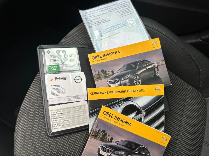 Opel Insignia 1.9-4X4-111800 KM!! РЕГИСТРИРАНА!!, снимка 16 - Автомобили и джипове - 51265286