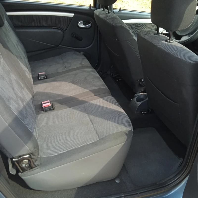 Dacia Logan LAUREATE 1, 4MPI 75к.с, снимка 14 - Автомобили и джипове - 51673825