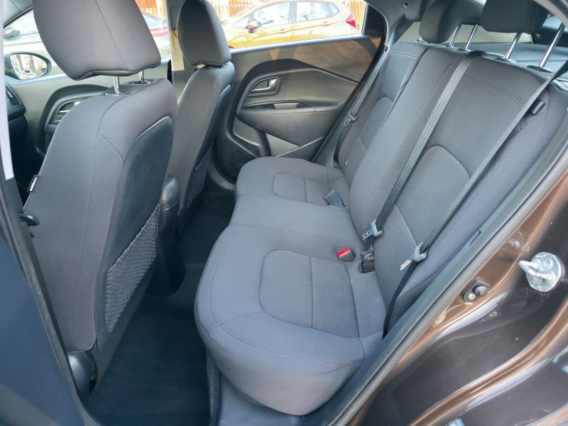 Kia Rio 1, 4i Automatik, снимка 11 - Автомобили и джипове - 52355159