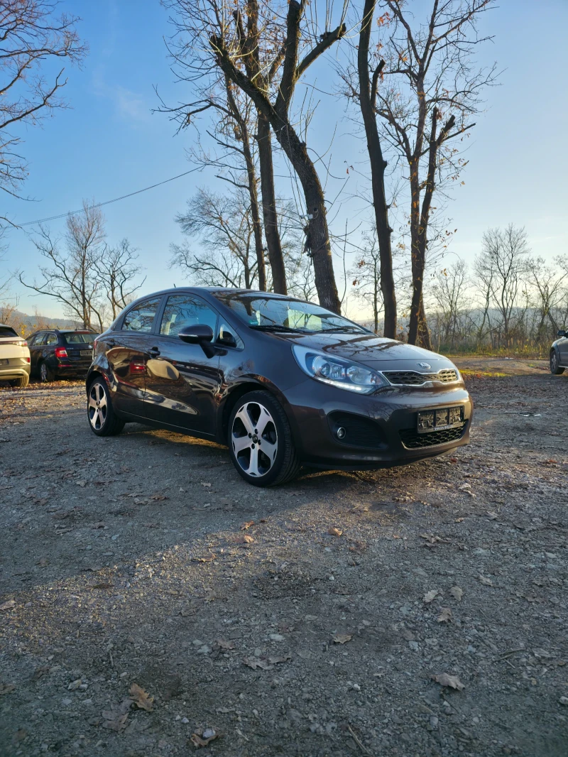Kia Rio 1, 4i Automatik, снимка 2 - Автомобили и джипове - 52355159