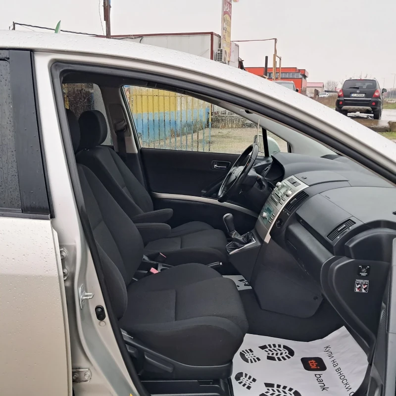 Toyota Corolla verso 2.2D4D, снимка 12 - Автомобили и джипове - 53059053