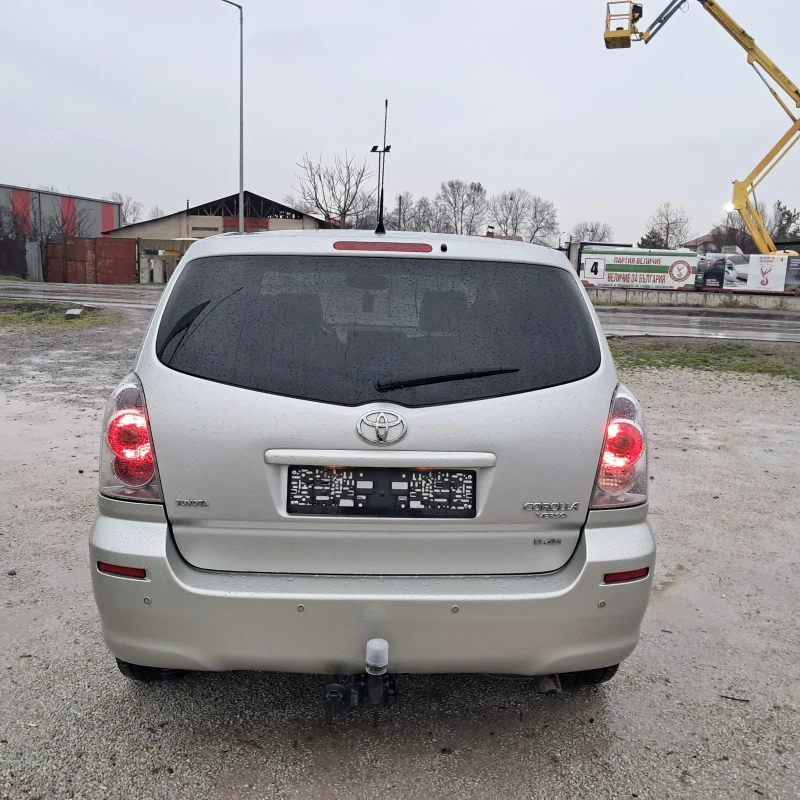 Toyota Corolla verso 2.2D4D, снимка 3 - Автомобили и джипове - 53059053