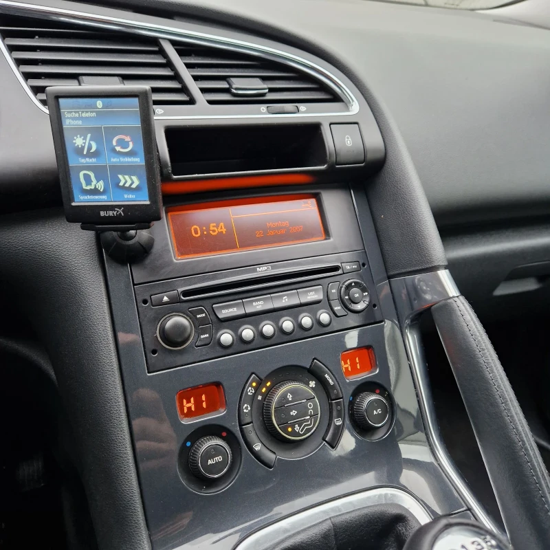 Peugeot 3008 1.6HDI 109к.с, снимка 9 - Автомобили и джипове - 53431538