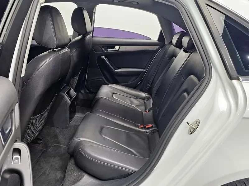 Audi A4 2.0 Tdi Dynamic B8, снимка 11 - Автомобили и джипове - 53465011