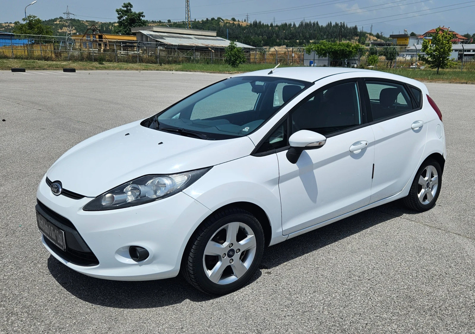 Ford Fiesta 1.6 TDCI - изображение 5