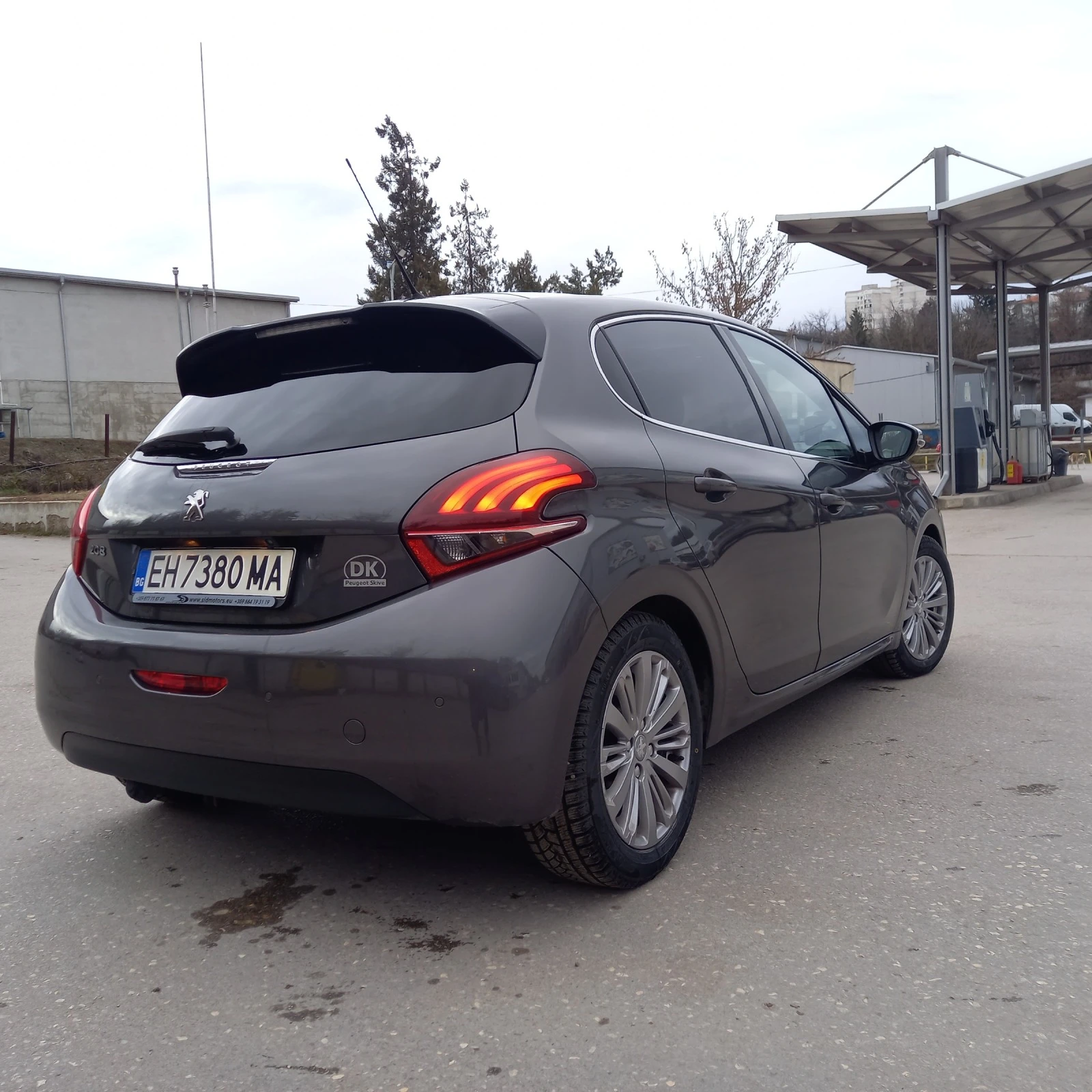 Peugeot 208  - изображение 5