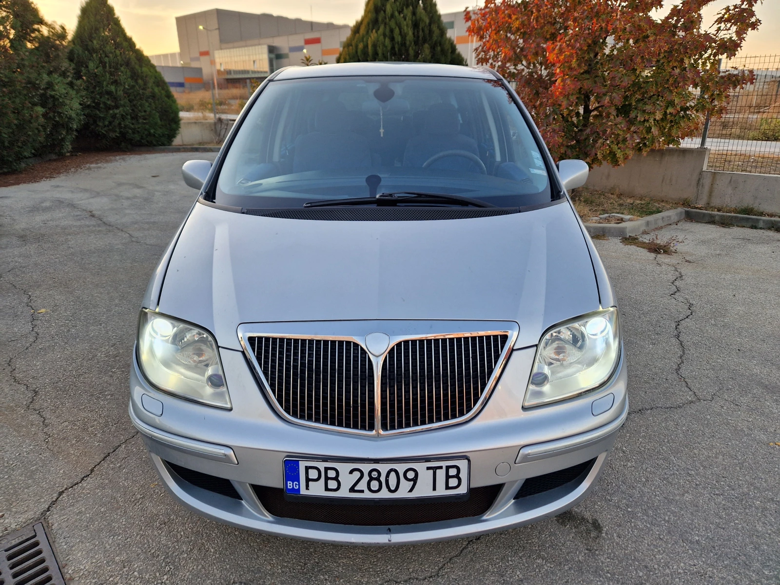 Lancia Phedra 2.2 JTD 6+ 1 128кс. - изображение 3