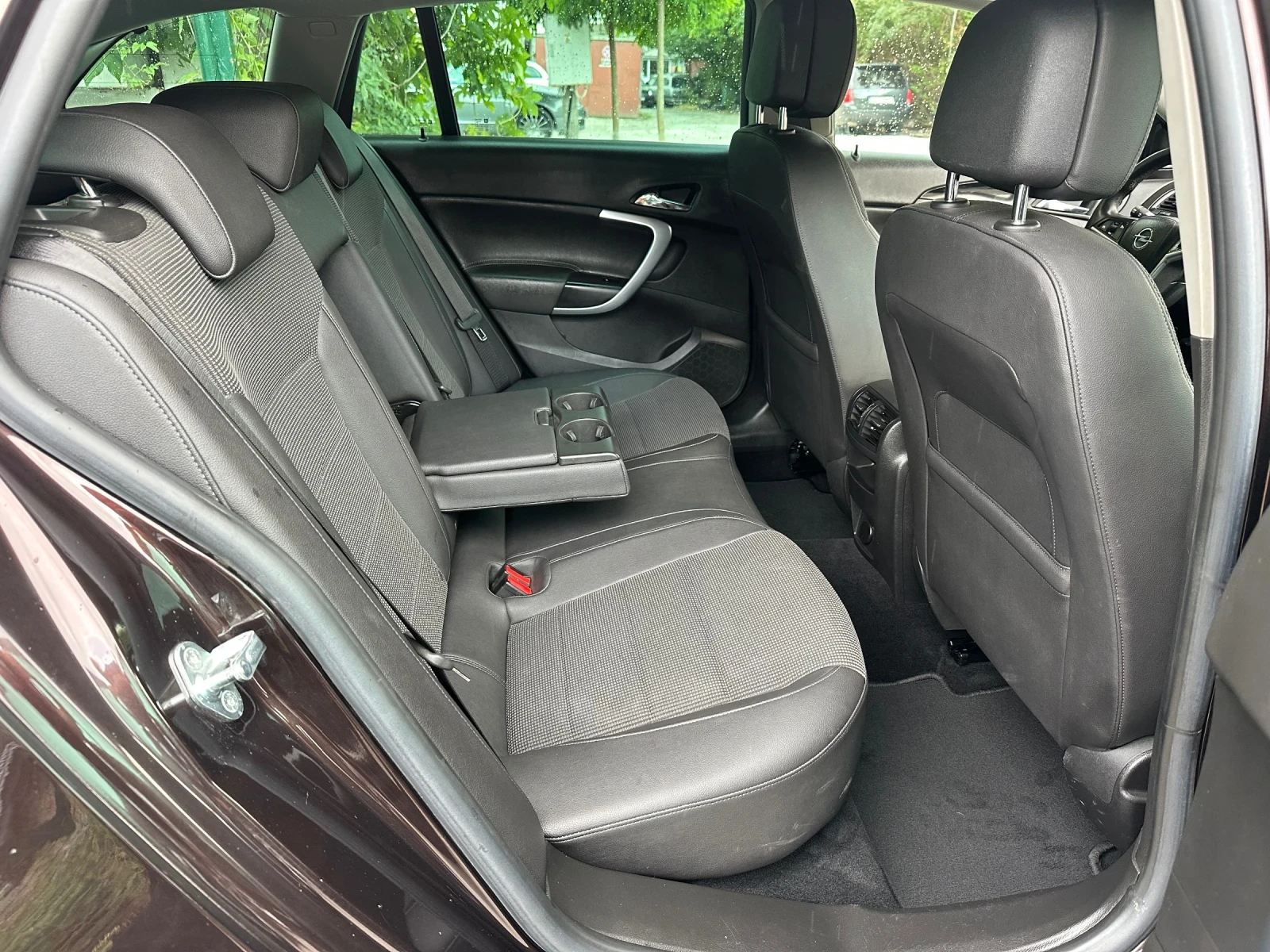 Opel Insignia 1.9-4X4-111800 KM!! ������������!! | Mobile.bg � ����������� 12