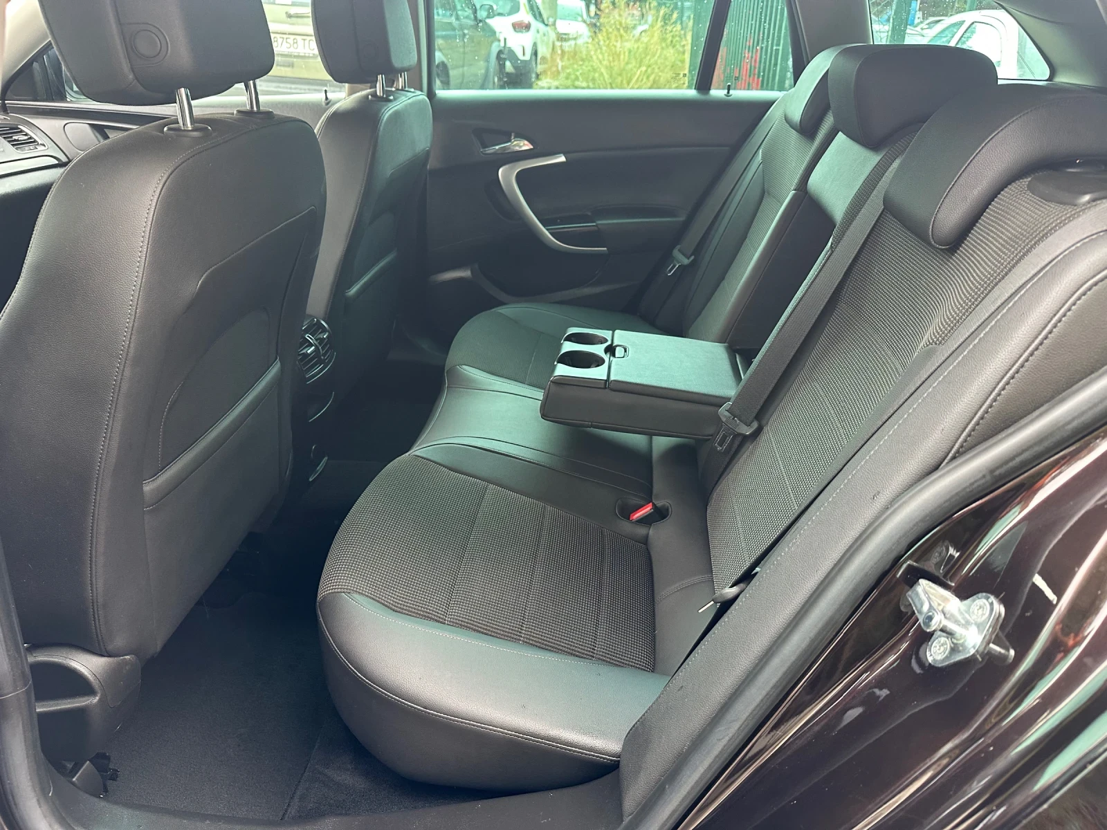 Opel Insignia 1.9-4X4-111800 KM!! ������������!! | Mobile.bg � ����������� 13