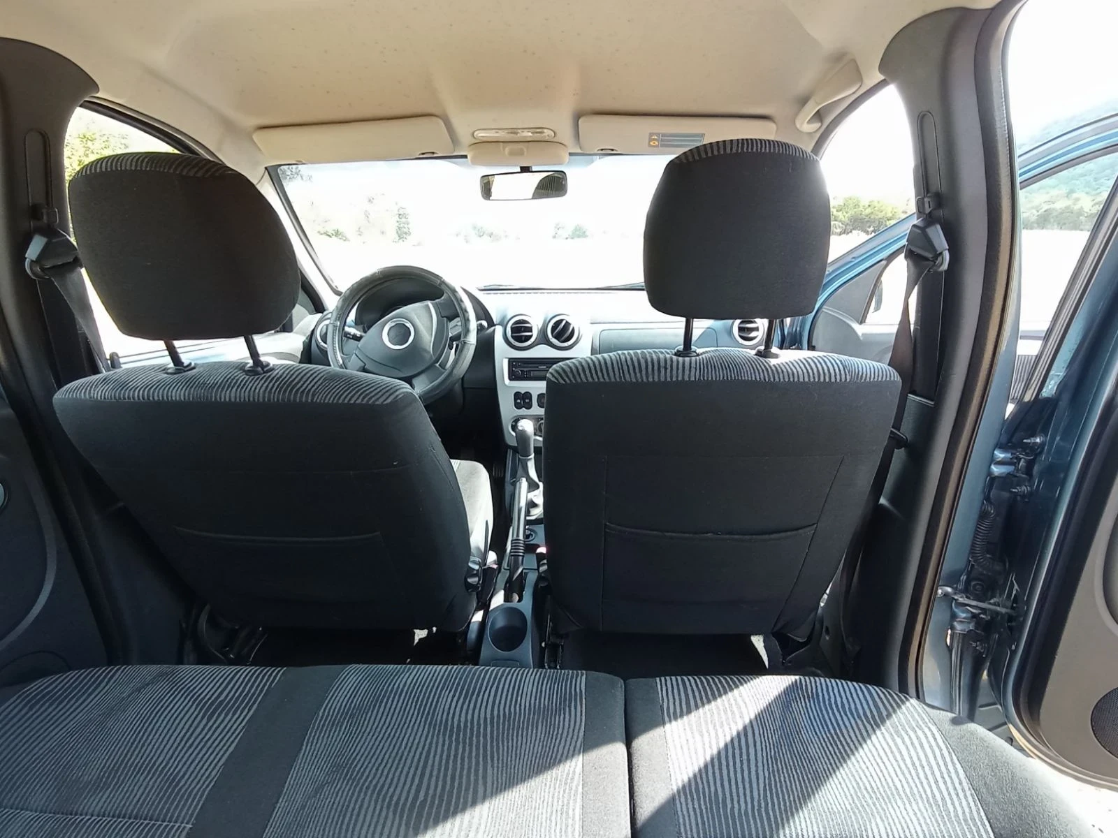 Dacia Logan LAUREATE 1, 4MPI 75. | Mobile.bg   6