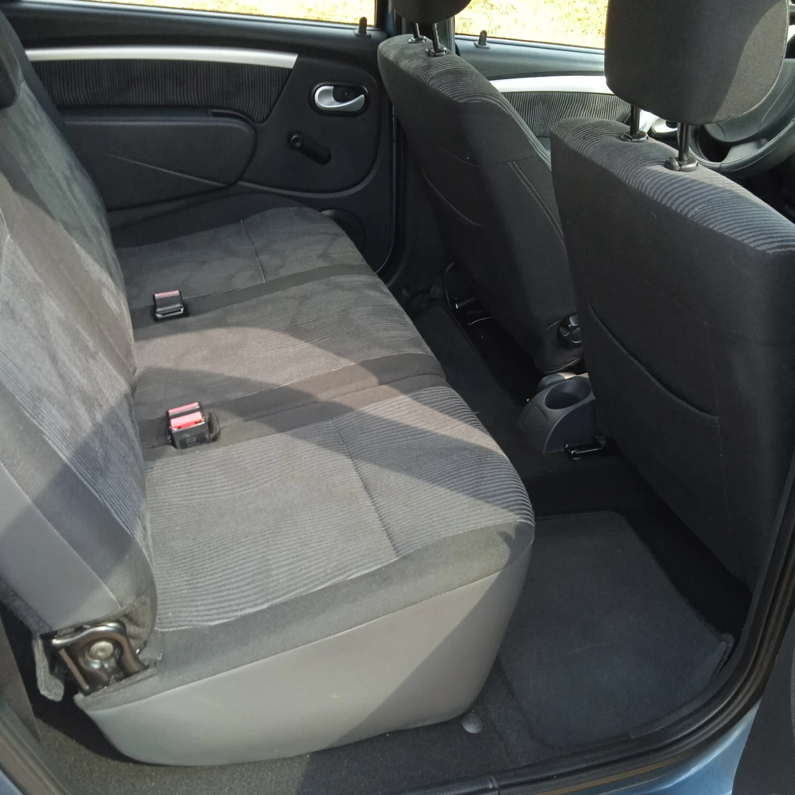 Dacia Logan LAUREATE 1, 4MPI 75. | Mobile.bg   14