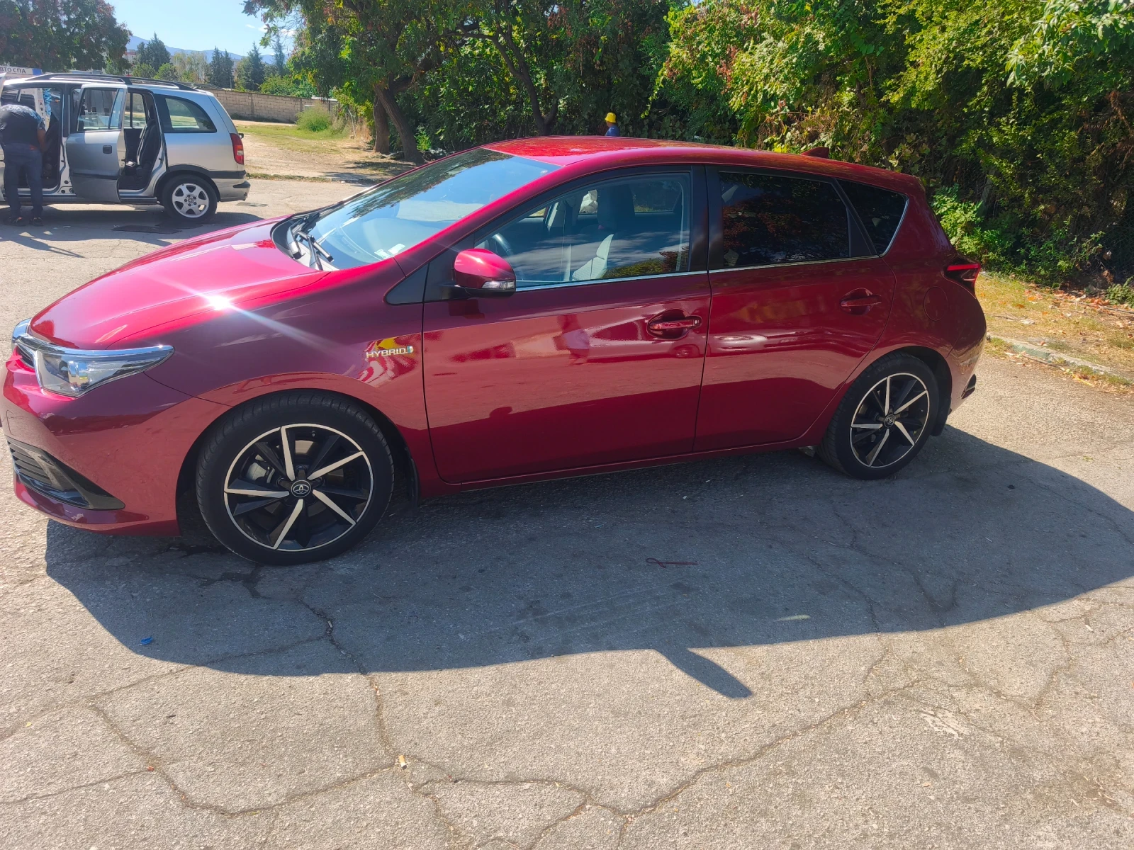 Toyota Auris  - изображение 2