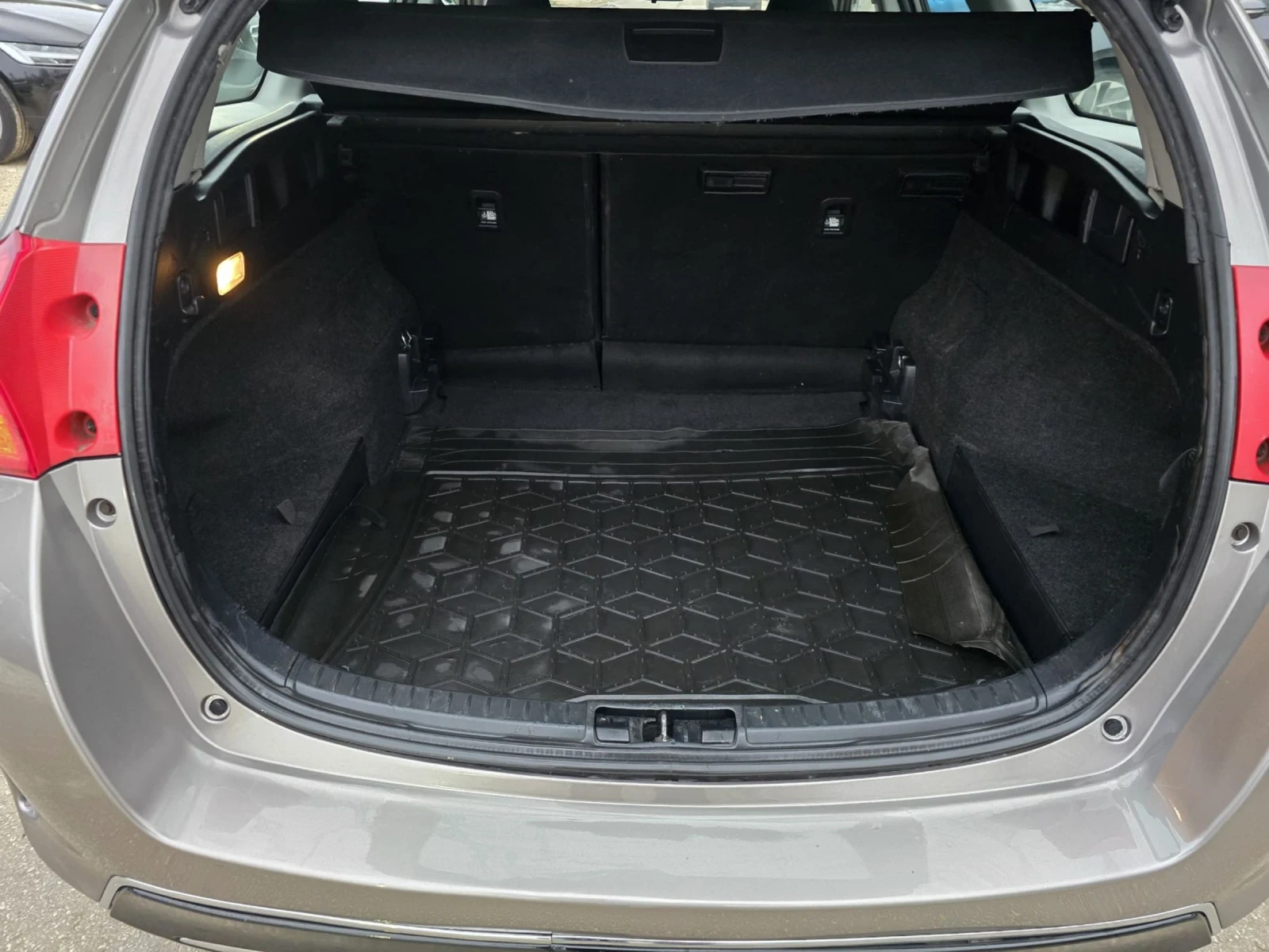 Toyota Auris 1.4d 90. 159..  | Mobile.bg   13