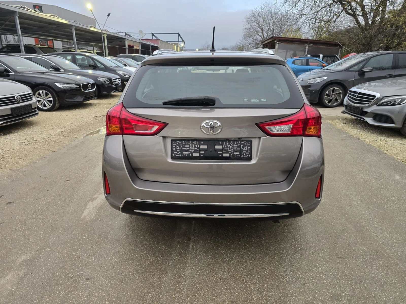 Toyota Auris 1.4d 90к.с Топ състояние  - изображение 6