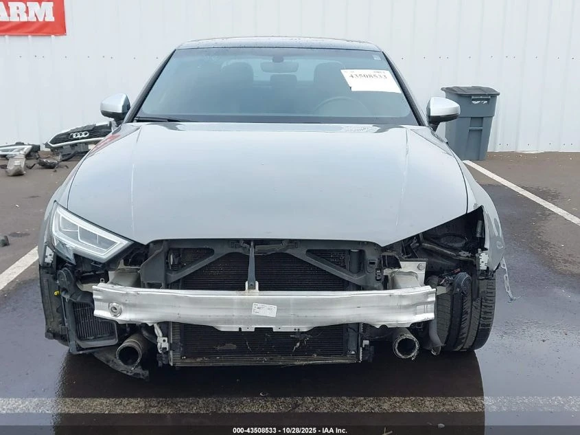 Audi Rs3 2017 AUDI RS 3 2.5T - изображение 2