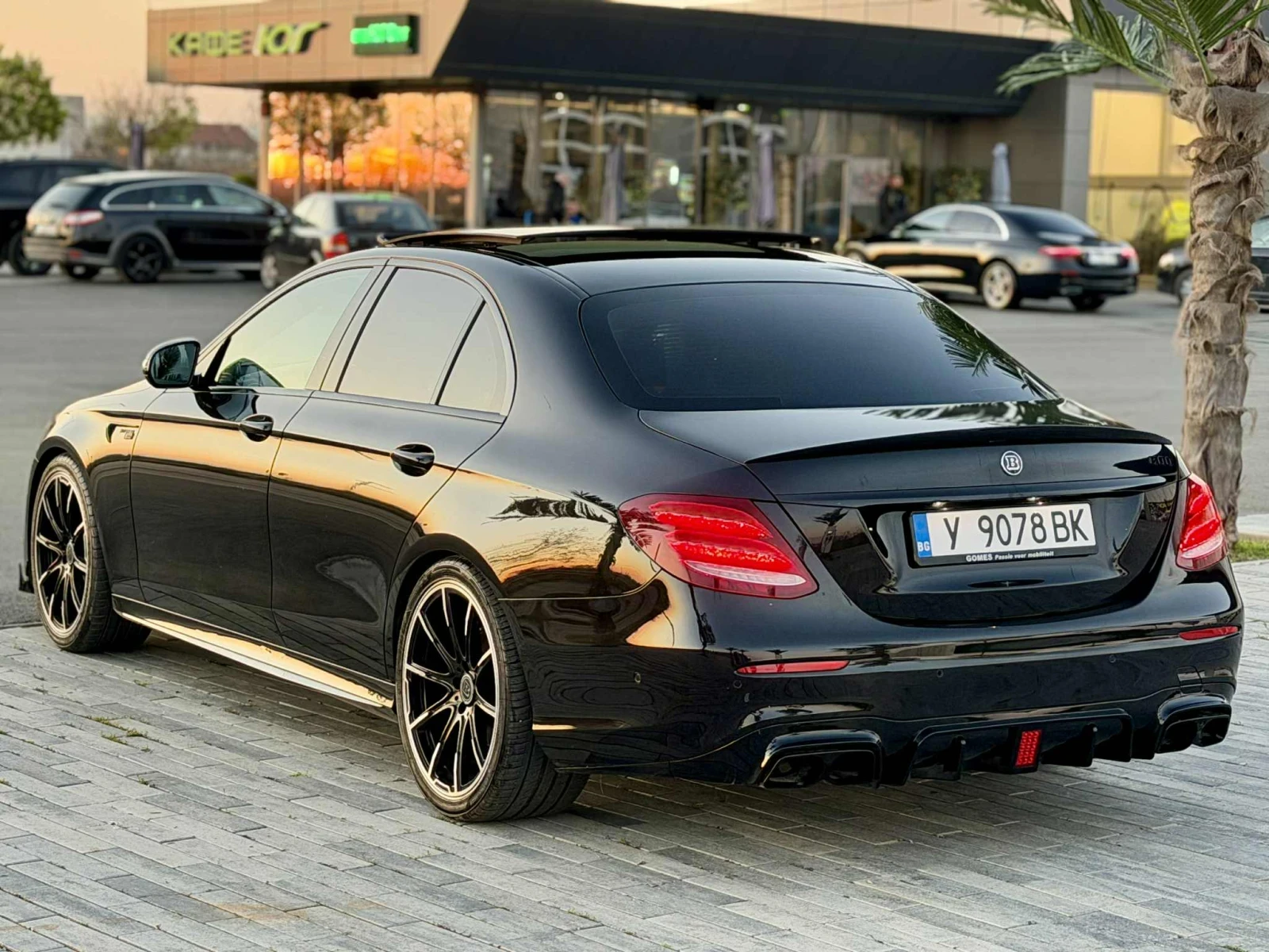 Mercedes-Benz E 220 BRABUS 800/ПАНОРАМА / AMBIENT PLUS / BURMESTER - изображение 3