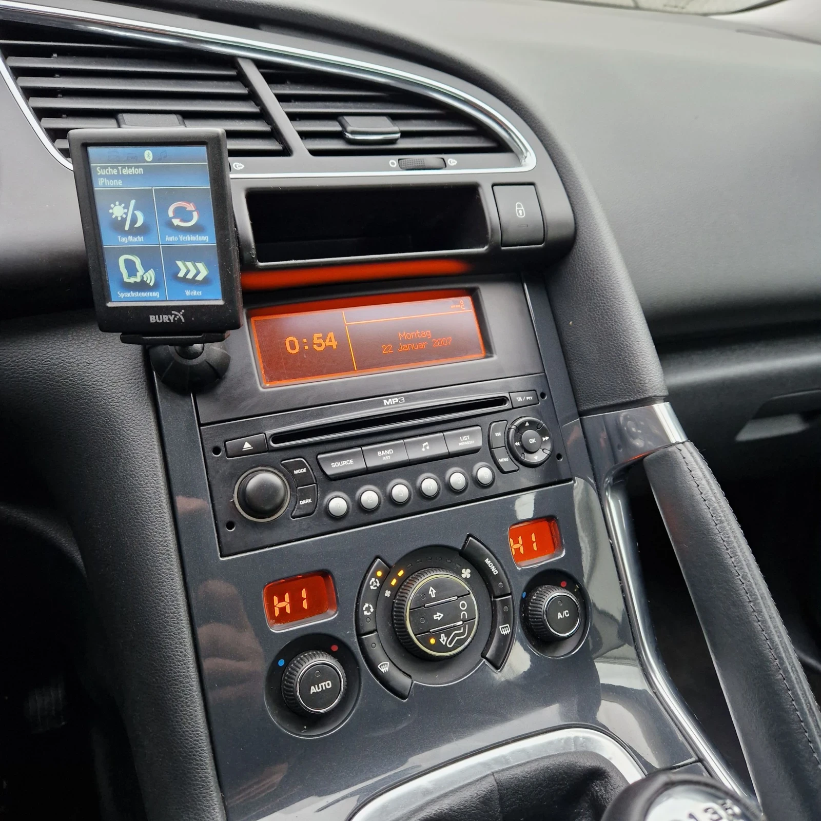 Peugeot 3008 1.6HDI 109к.с - изображение 9