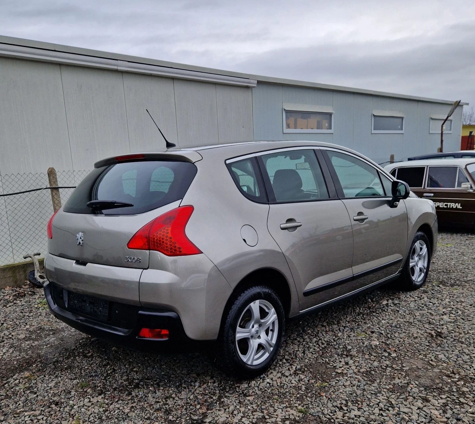 Peugeot 3008 1.6HDI 109к.с - изображение 4