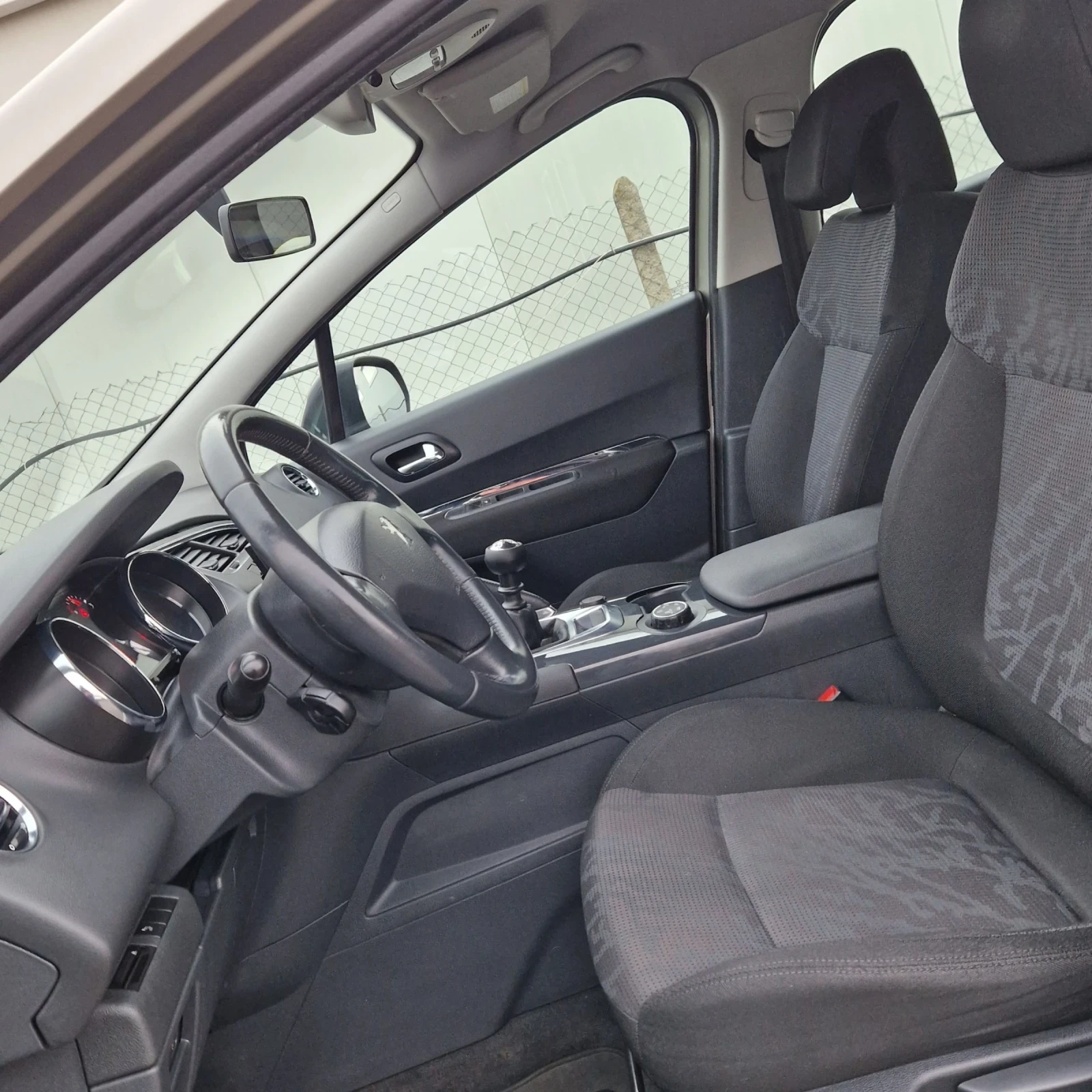 Peugeot 3008 1.6HDI 109к.с - изображение 7