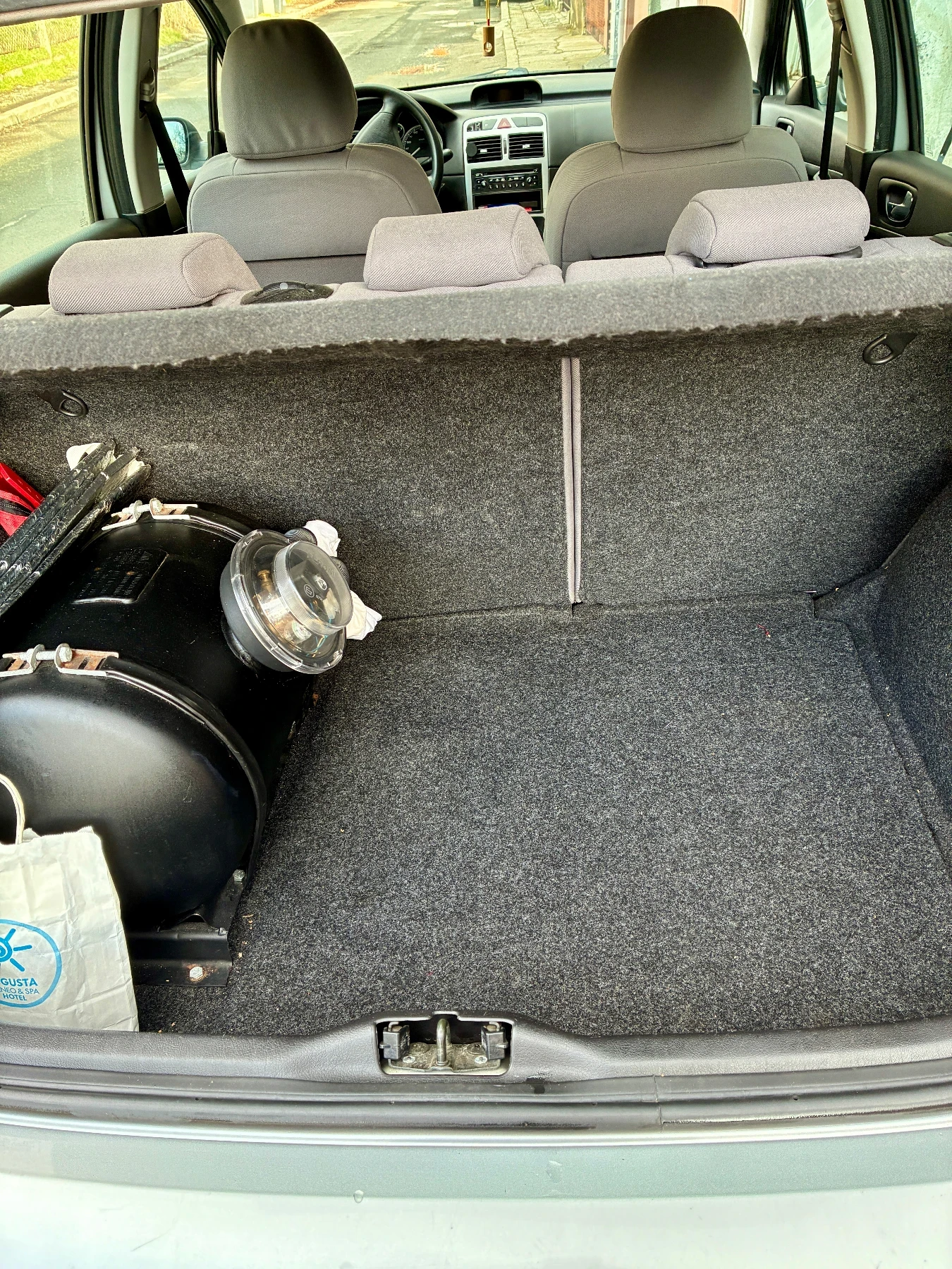 Peugeot 307 1, 4 - изображение 5