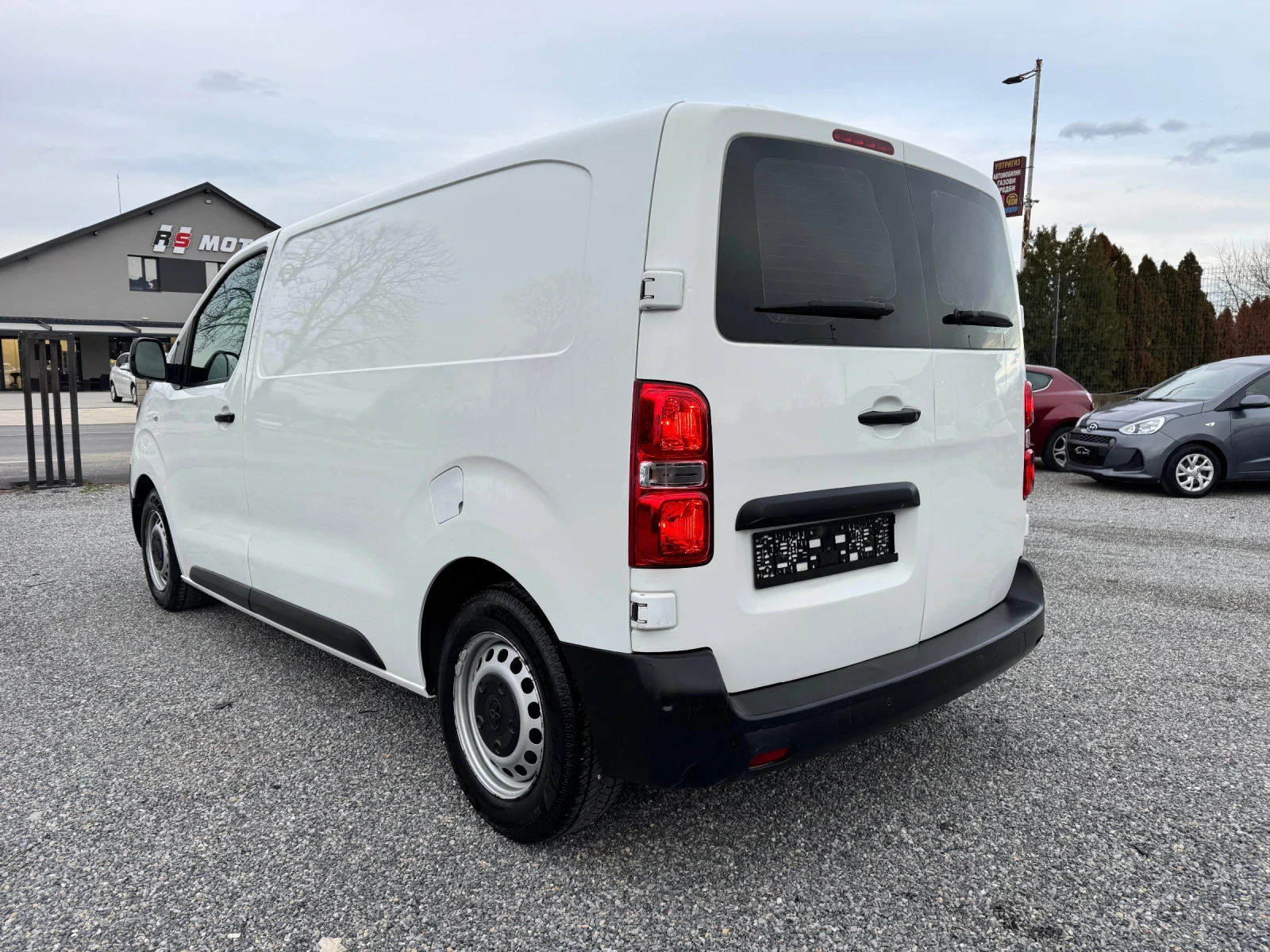 Toyota Proace City Verso Worker L1 3 seats!!CAMERA!! 6speed!! EURO 6 - изображение 5