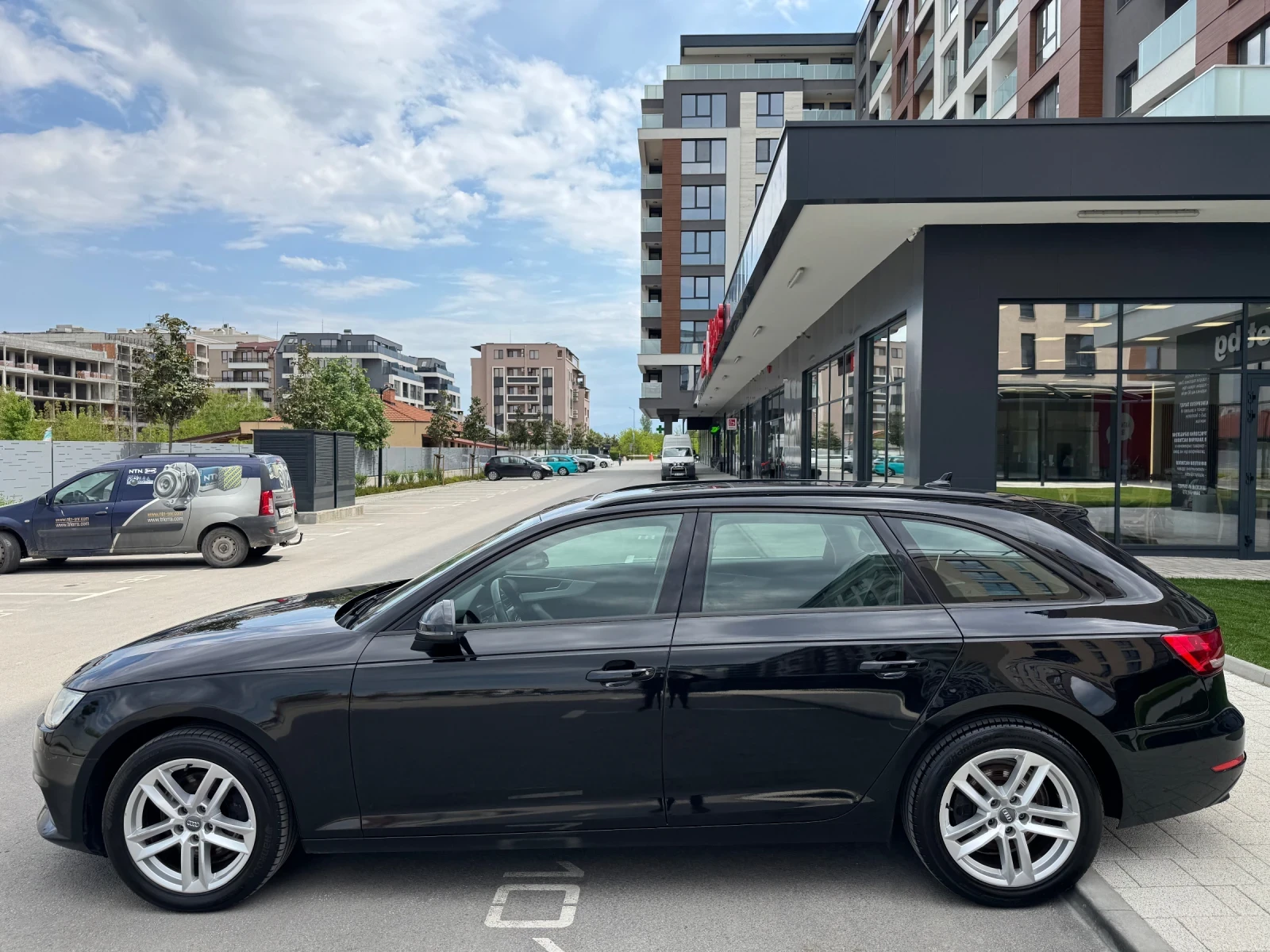 Audi A4 2.0 TDi* FACELIFT* ПАНОРАМА* 150 КС* EURO 6, снимка 5 - Автомобили и джипове - 54355401