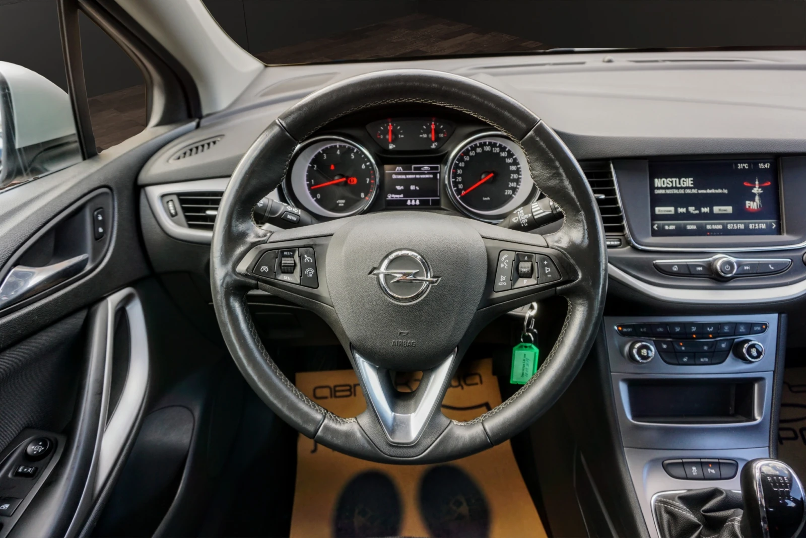 Opel Astra 1.4i TURBO  ST, снимка 7 - Автомобили и джипове - 54691468
