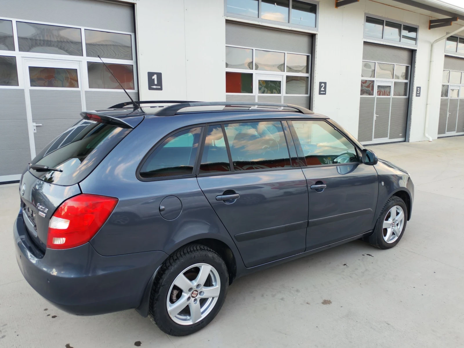 Skoda Fabia 1.9TDI климатраник ТОП състояние, снимка 4 - Автомобили и джипове - 54698218