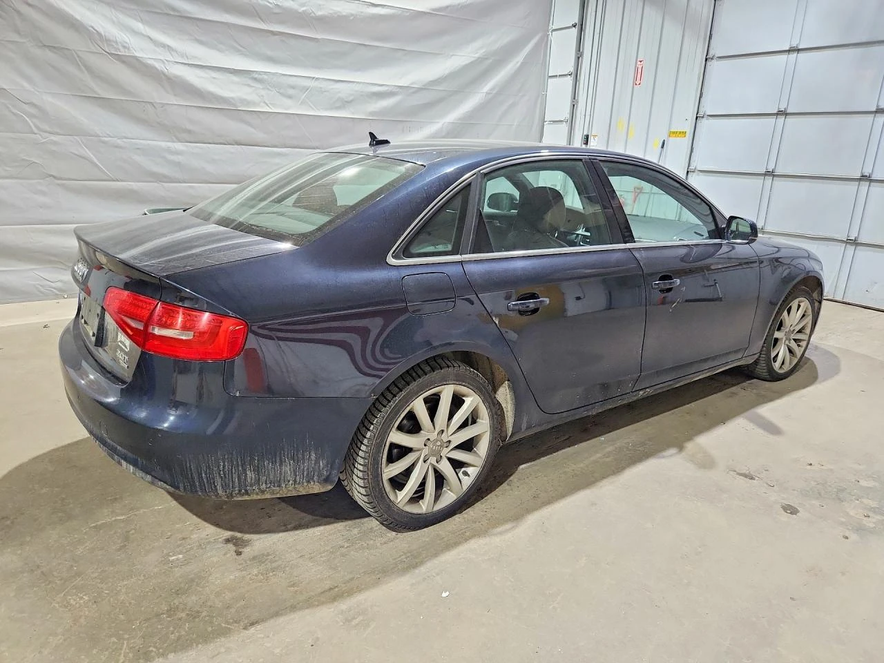 Audi A4 2.0l Premium Plus, снимка 3 - Автомобили и джипове - 54726450
