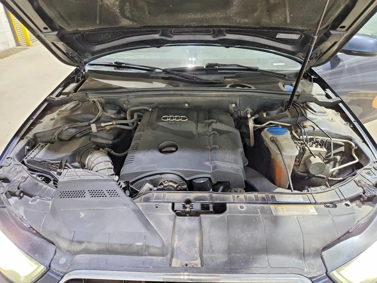 Audi A4 2.0l Premium Plus, снимка 11 - Автомобили и джипове - 54726450