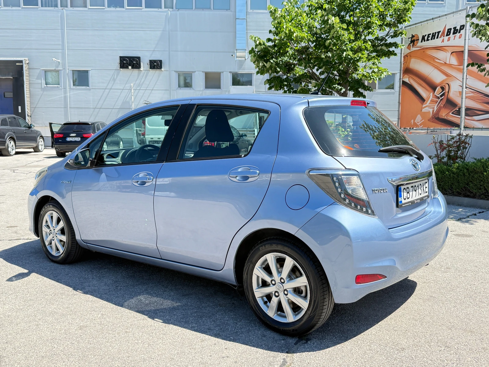 Toyota Yaris 1.5 hybrid/ГАРАНЦИЯ, снимка 3 - Автомобили и джипове - 54966711