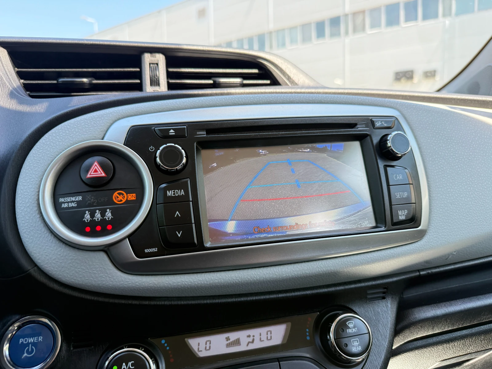 Toyota Yaris 1.5 hybrid/ГАРАНЦИЯ, снимка 15 - Автомобили и джипове - 54966711
