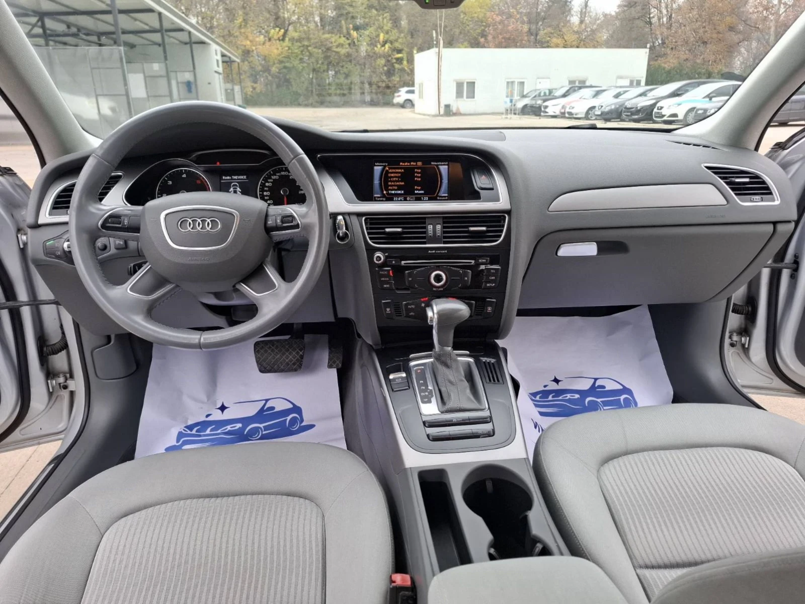 Audi A4 2.0, снимка 12 - Автомобили и джипове - 55158135