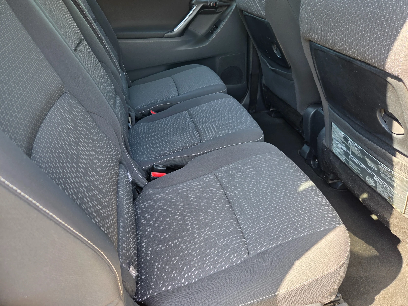 Toyota Verso 1.8 147k.c Facelift Швейцария, снимка 9 - Автомобили и джипове - 55192289