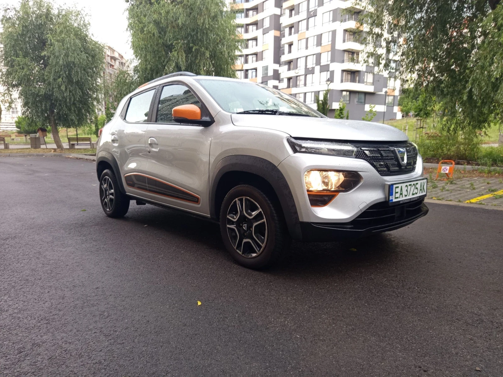 Dacia Spring Comfort + , снимка 6 - Автомобили и джипове - 55223654