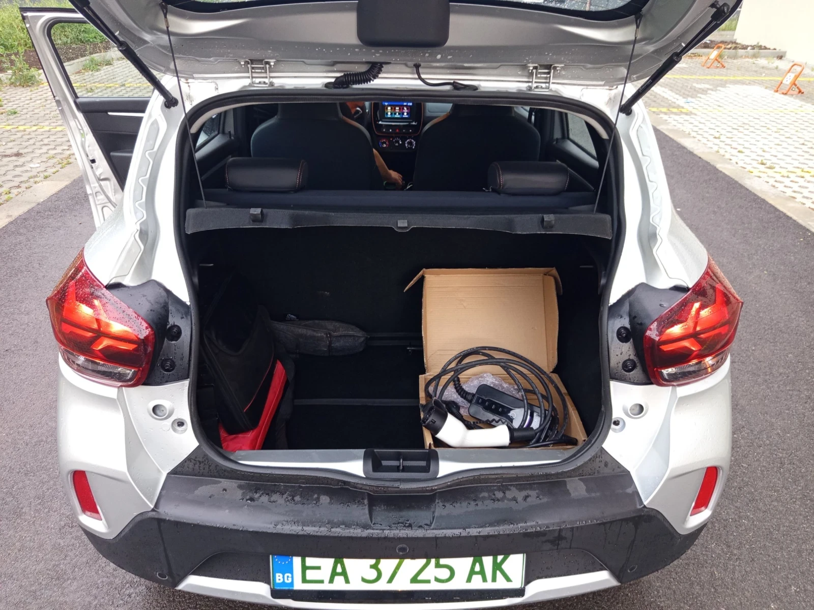 Dacia Spring Comfort + , снимка 13 - Автомобили и джипове - 55223654