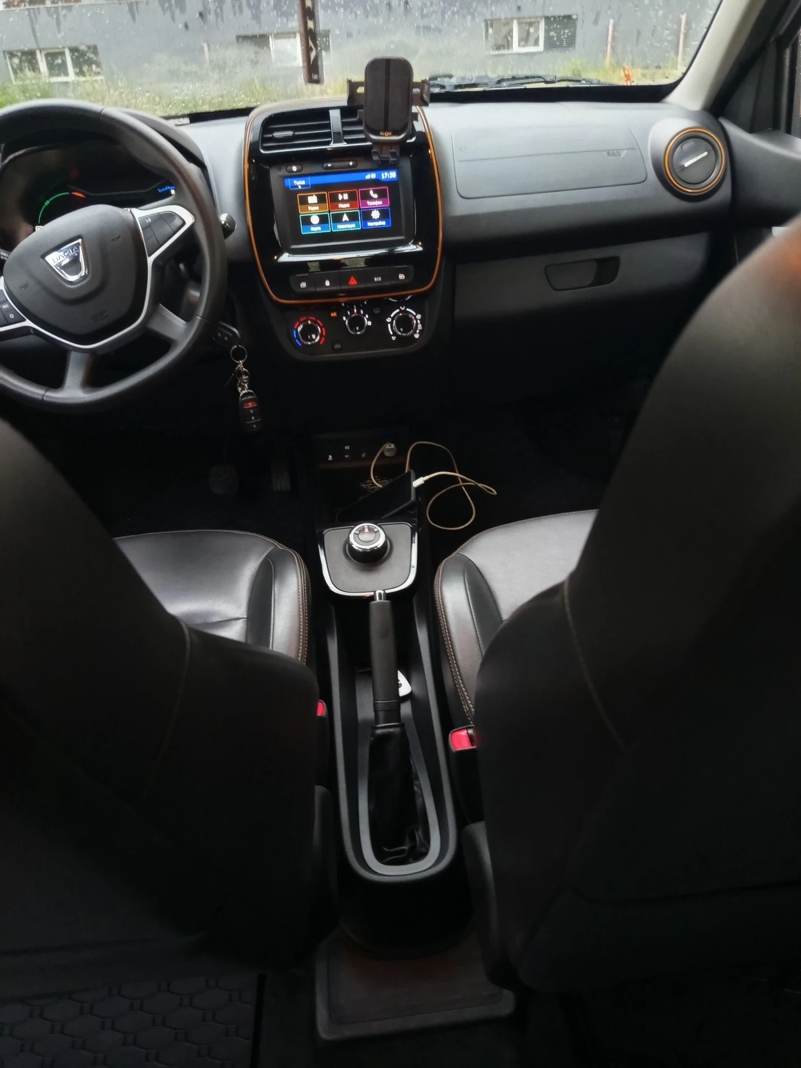 Dacia Spring Comfort + , снимка 14 - Автомобили и джипове - 55223654