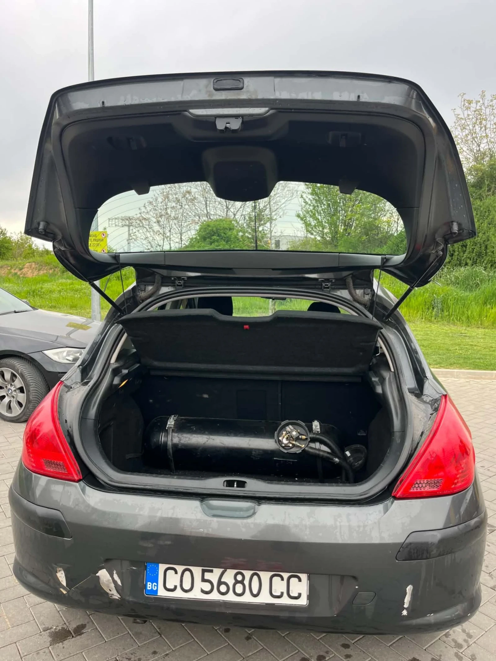 Peugeot 308 1.4 бензин/газ 95 к.с., снимка 11 - Автомобили и джипове - 55379520