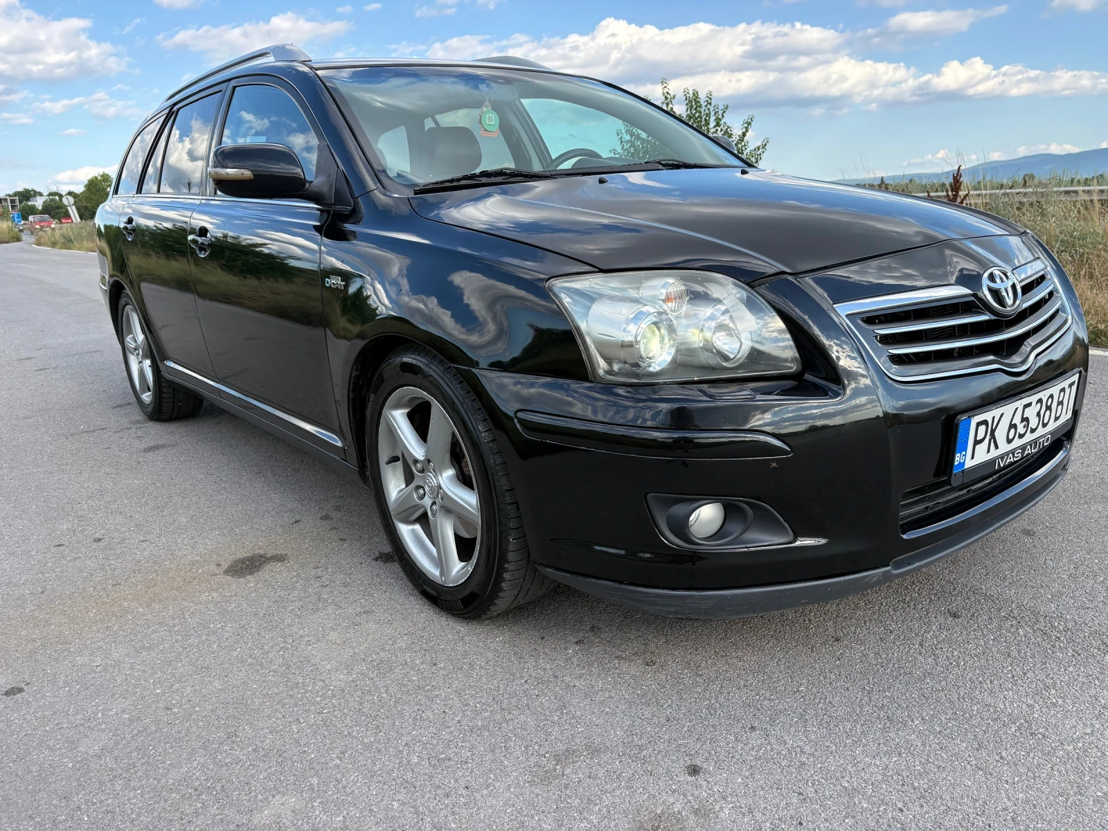 Toyota Avensis 2.2 D-CAT FASE, снимка 3 - Автомобили и джипове - 55409335