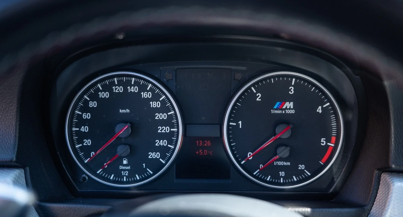 BMW 330, снимка 3 - Автомобили и джипове - 55590148