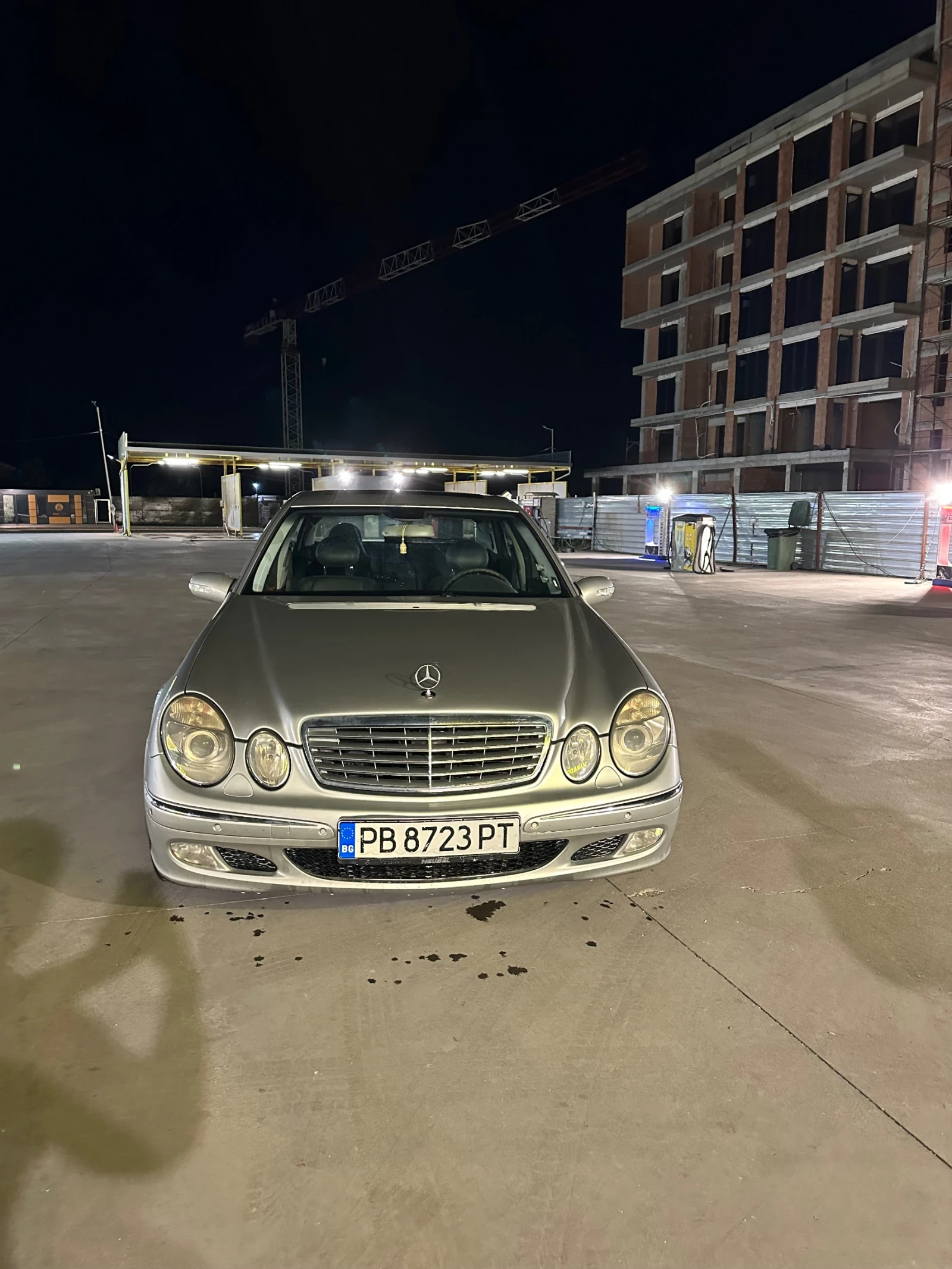 Mercedes-Benz E 270, снимка 2 - Автомобили и джипове - 56066898