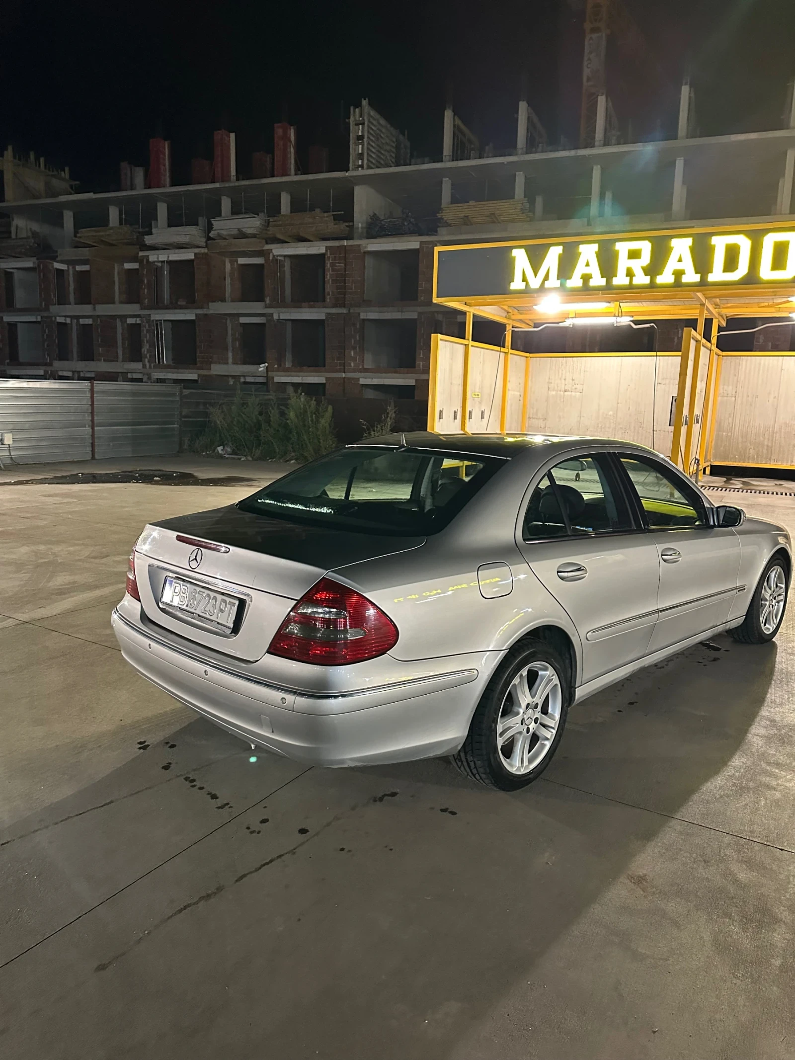 Mercedes-Benz E 270, снимка 4 - Автомобили и джипове - 56066898