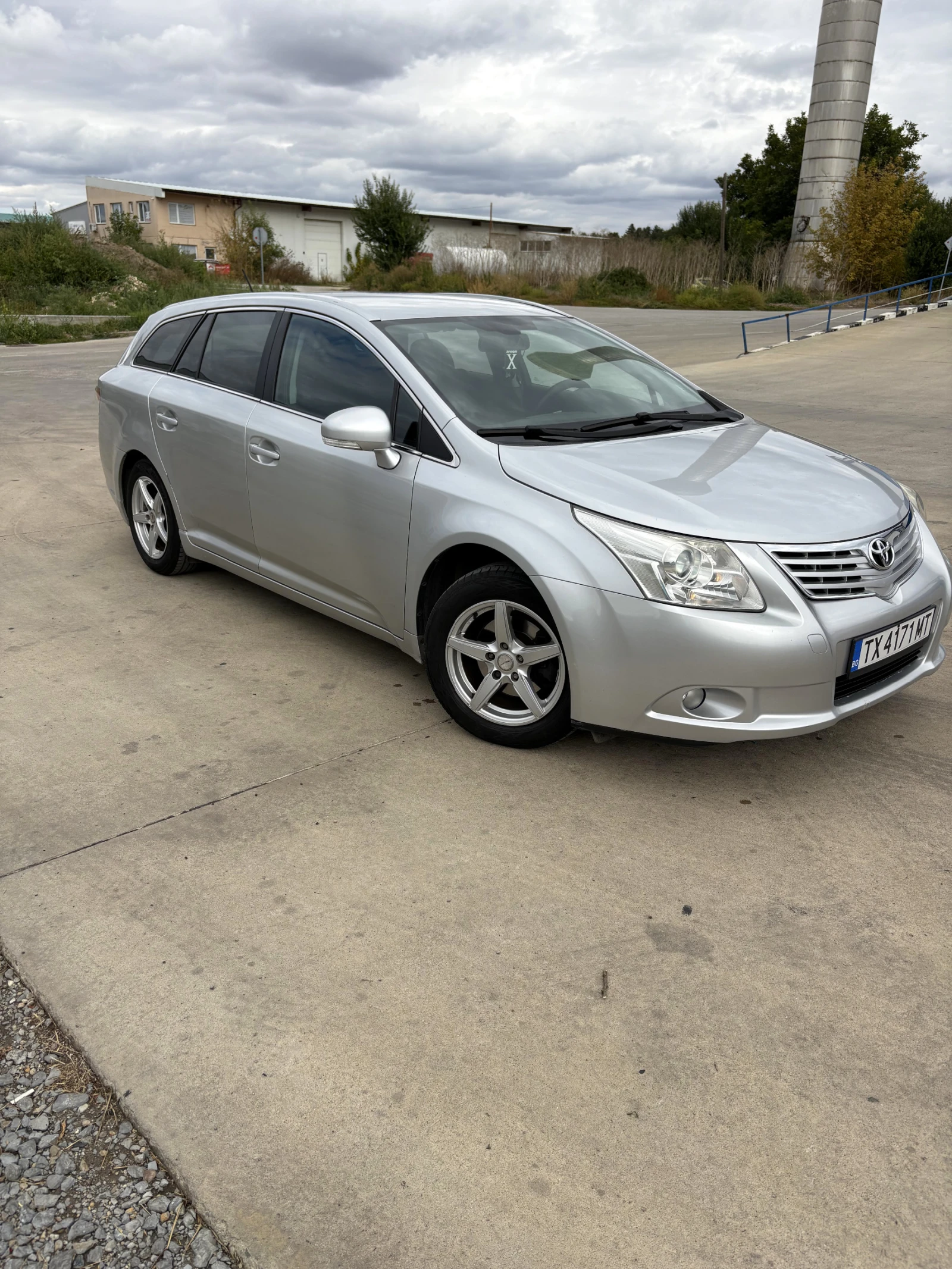 Toyota Avensis, снимка 2 - Автомобили и джипове - 56208838