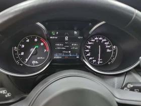 Alfa Romeo Stelvio * SPRINT * CARFAX * ПАНО * 2 КЛЮЧА * ДИСТРОНИК | Auto.bg — изображение 9