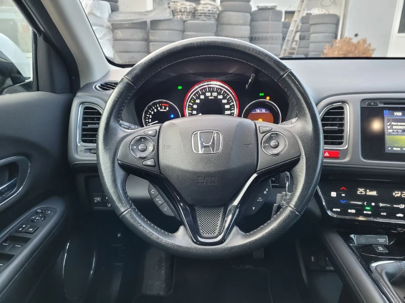 Honda Hr-v 1.5 i, снимка 8 - Автомобили и джипове - 49008780