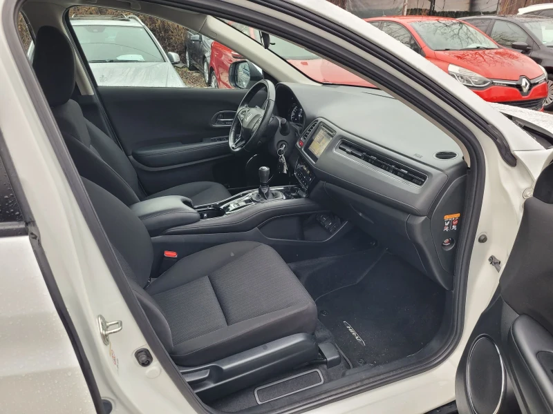 Honda Hr-v 1.5 i, снимка 13 - Автомобили и джипове - 49008780